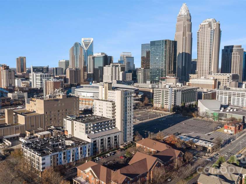 505 6th Street, Charlotte, NC 28202.  MLS# CAR4331119, YatesRealty ID 3329. 
