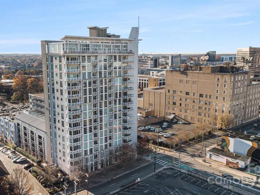 505 6th Street, Charlotte, NC 28202.  MLS# CAR4331119, YatesRealty ID 3329. 