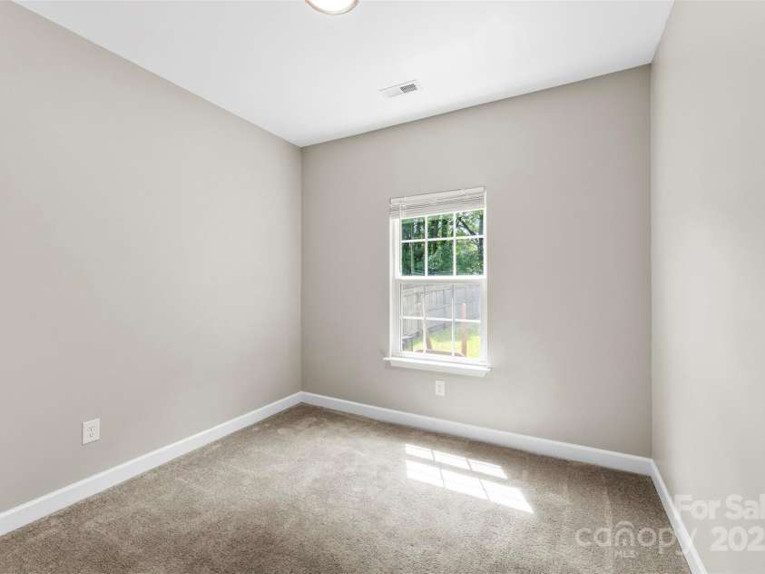 1305 Jay Avenue, Gastonia, NC 28052.  MLS# CAR4292383, YatesRealty ID 33290. 2nd Guest room