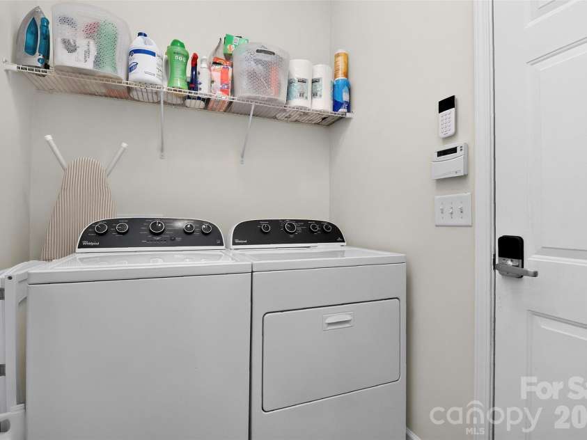 4540 Blackmuir Wood Circle, Charlotte, NC 28270.  MLS# CAR4388580, YatesRealty ID 33291. Laundry Room
