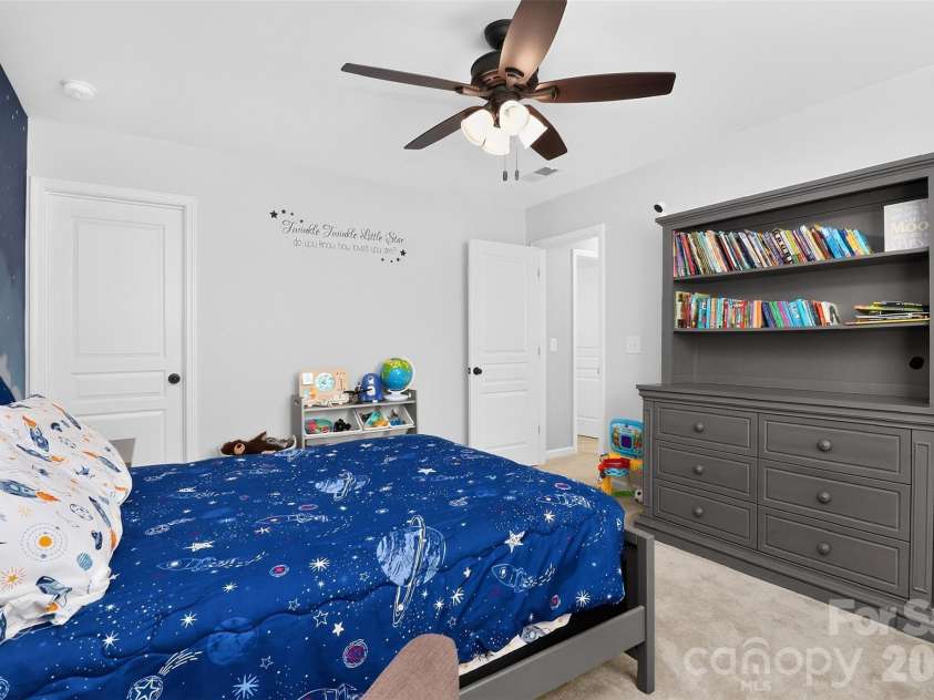 4540 Blackmuir Wood Circle, Charlotte, NC 28270.  MLS# CAR4388580, YatesRealty ID 33291. Secondary Bedroom