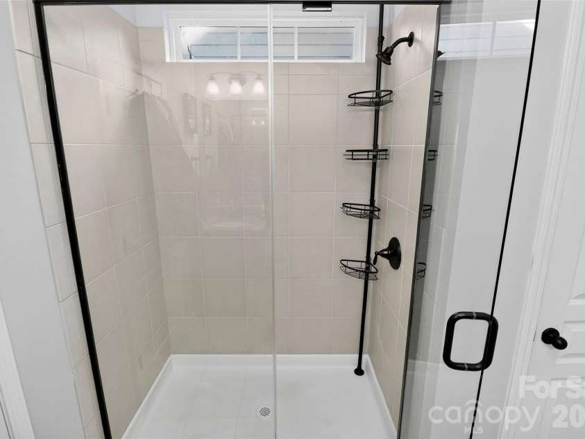 4540 Blackmuir Wood Circle, Charlotte, NC 28270.  MLS# CAR4388580, YatesRealty ID 33291. Shower Room