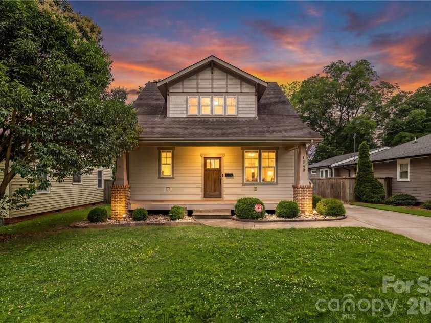1340 Downs Avenue, Charlotte, NC 28205.  MLS# CAR4387303, YatesRealty ID 33292. 