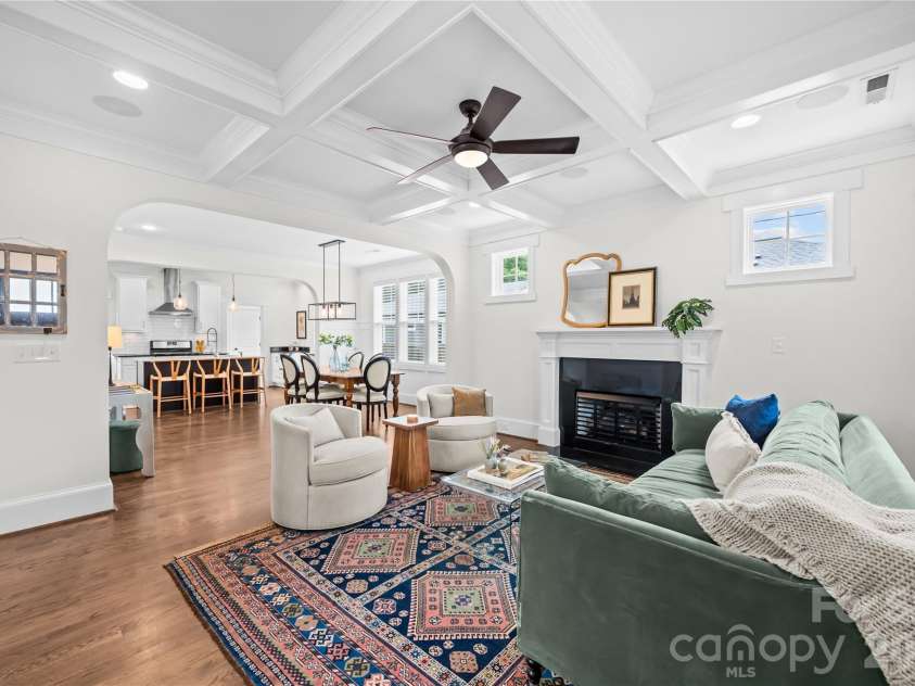 1340 Downs Avenue, Charlotte, NC 28205.  MLS# CAR4387303, YatesRealty ID 33292. Welcome Home!