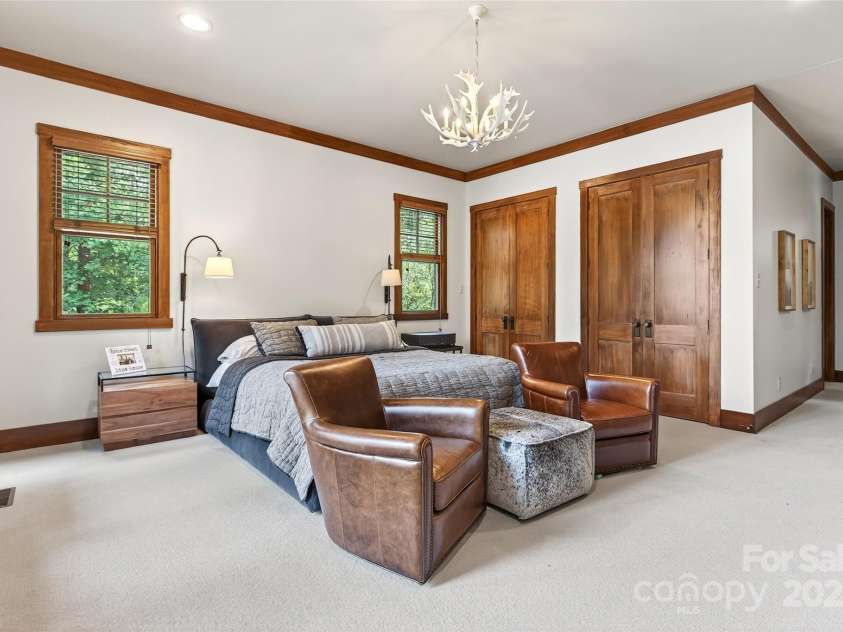 1077 Ten Whigs Ridge, Nebo, NC 28761.  MLS# CAR4288213, YatesRealty ID 33293. 