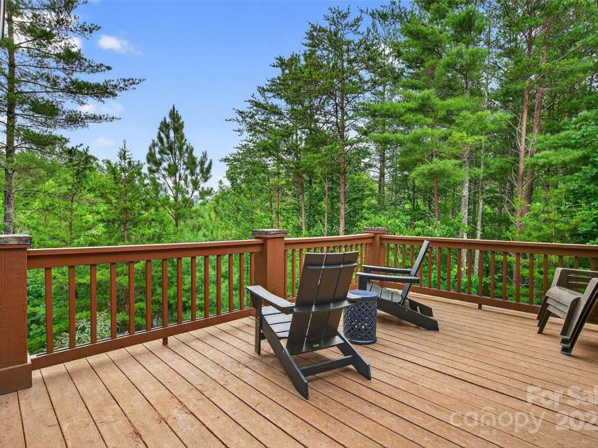 1077 Ten Whigs Ridge, Nebo, NC 28761.  MLS# CAR4288213, YatesRealty ID 33293. 
