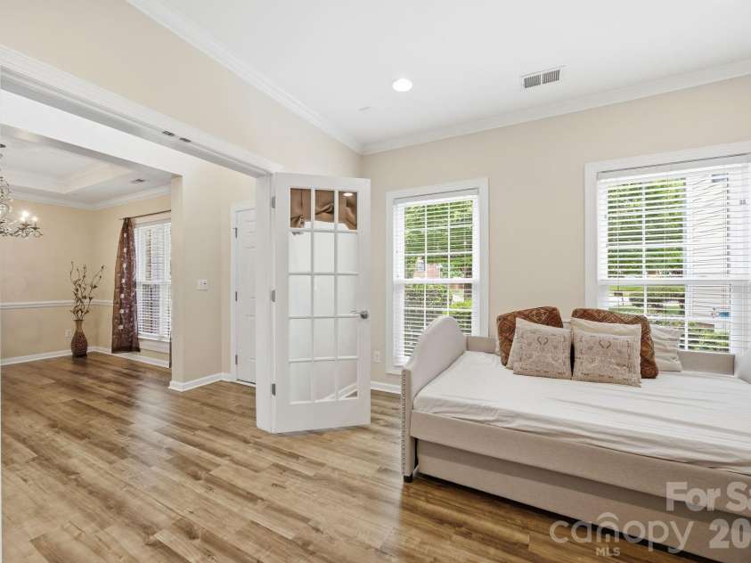 16106 Cloverleaf Court, Charlotte, NC 28277.  MLS# CAR4390415, YatesRealty ID 33293. 