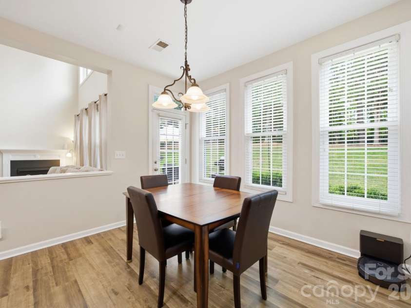 16106 Cloverleaf Court, Charlotte, NC 28277.  MLS# CAR4390415, YatesRealty ID 33293. 