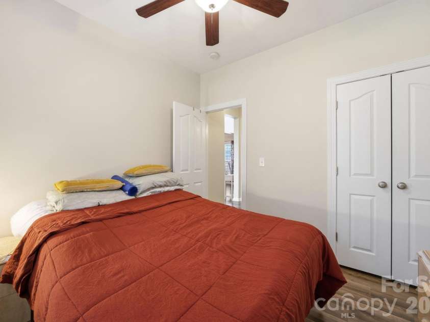 16106 Cloverleaf Court, Charlotte, NC 28277.  MLS# CAR4390415, YatesRealty ID 33293. 