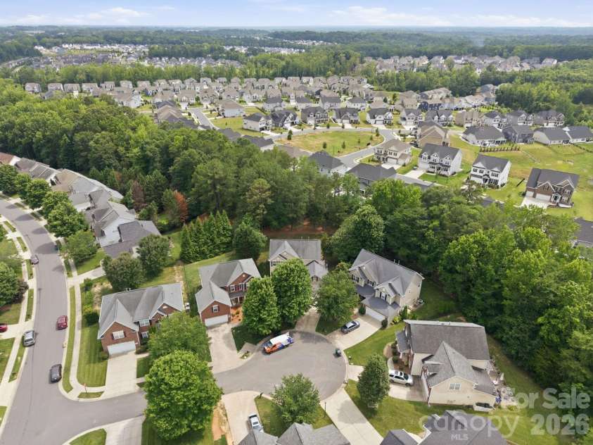 16106 Cloverleaf Court, Charlotte, NC 28277.  MLS# CAR4390415, YatesRealty ID 33293. 