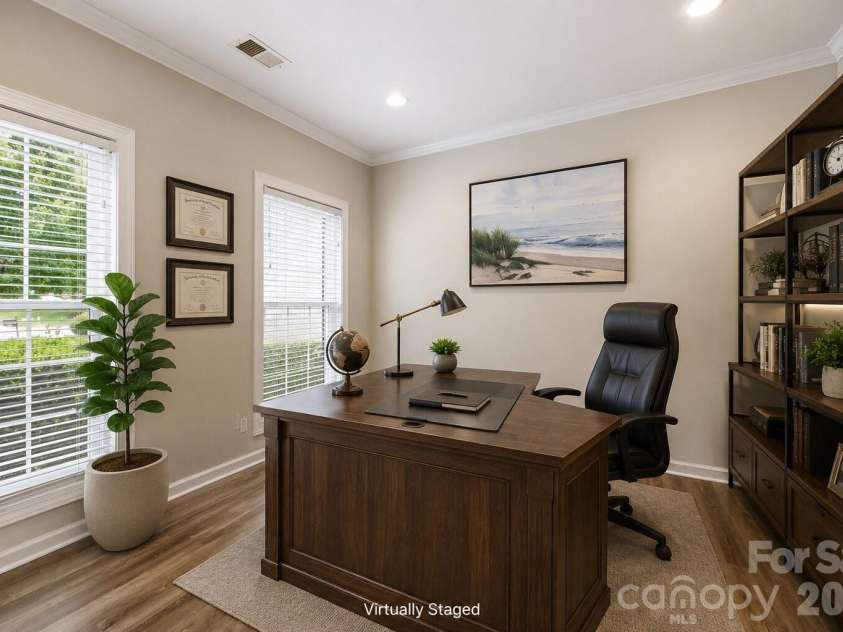 16106 Cloverleaf Court, Charlotte, NC 28277.  MLS# CAR4390415, YatesRealty ID 33293. 