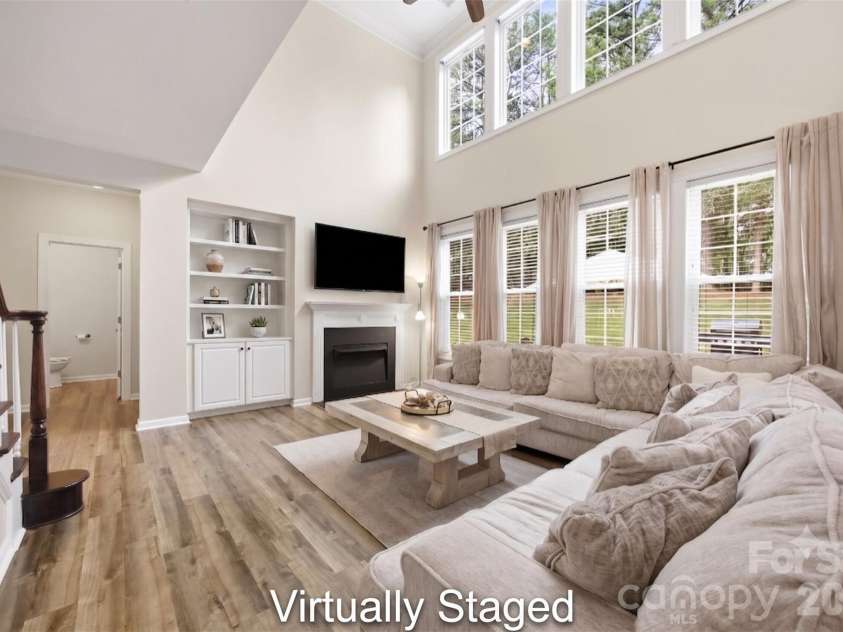 16106 Cloverleaf Court, Charlotte, NC 28277.  MLS# CAR4390415, YatesRealty ID 33293. 