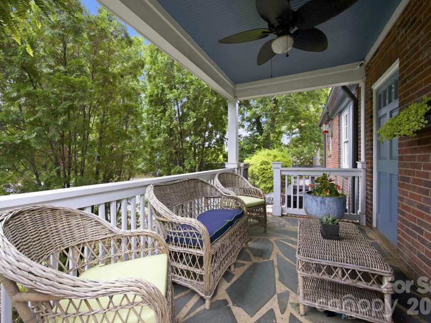 1726 Mint Street, Charlotte, NC 28203.  MLS# CAR4391735, YatesRealty ID 33294. 