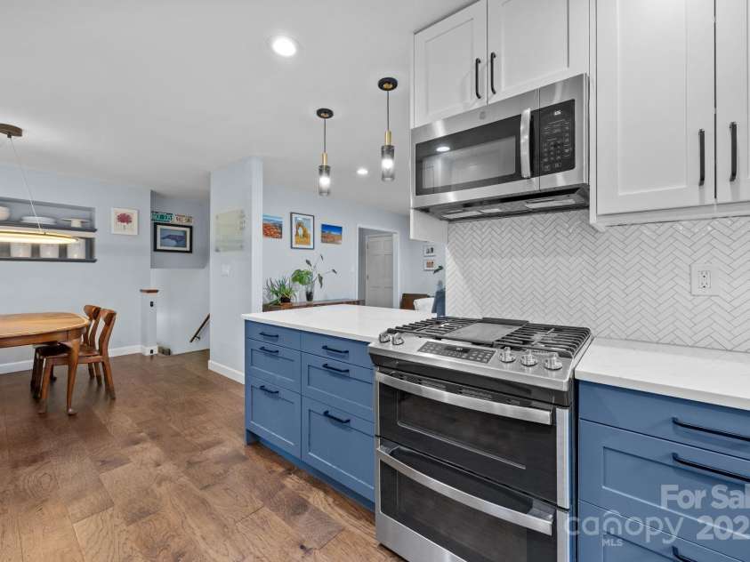 525 Kelford Lane, Charlotte, NC 28270.  MLS# CAR4290518, YatesRealty ID 33294. 