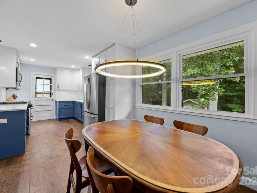 525 Kelford Lane, Charlotte, NC 28270.  MLS# CAR4290518, YatesRealty ID 33294. 