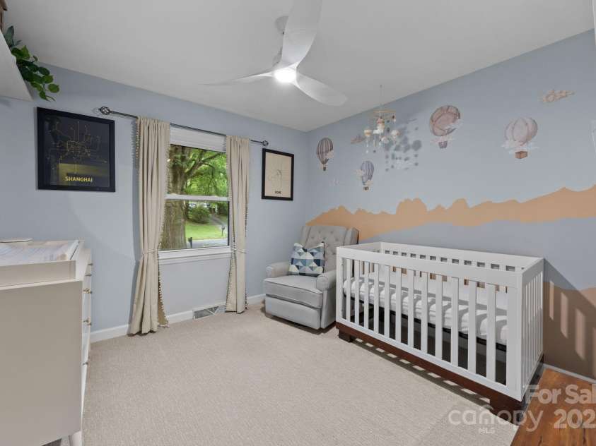 525 Kelford Lane, Charlotte, NC 28270.  MLS# CAR4290518, YatesRealty ID 33294. 