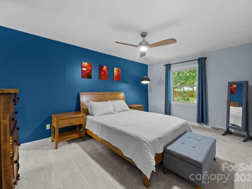 525 Kelford Lane, Charlotte, NC 28270.  MLS# CAR4290518, YatesRealty ID 33294. 