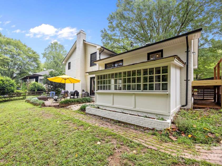 525 Kelford Lane, Charlotte, NC 28270.  MLS# CAR4290518, YatesRealty ID 33294. 