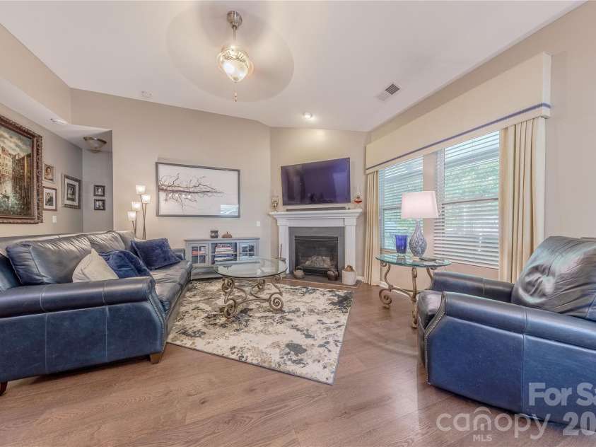 8115 Goodall Court, Charlotte, NC 28227.  MLS# CAR4391026, YatesRealty ID 33295. 
