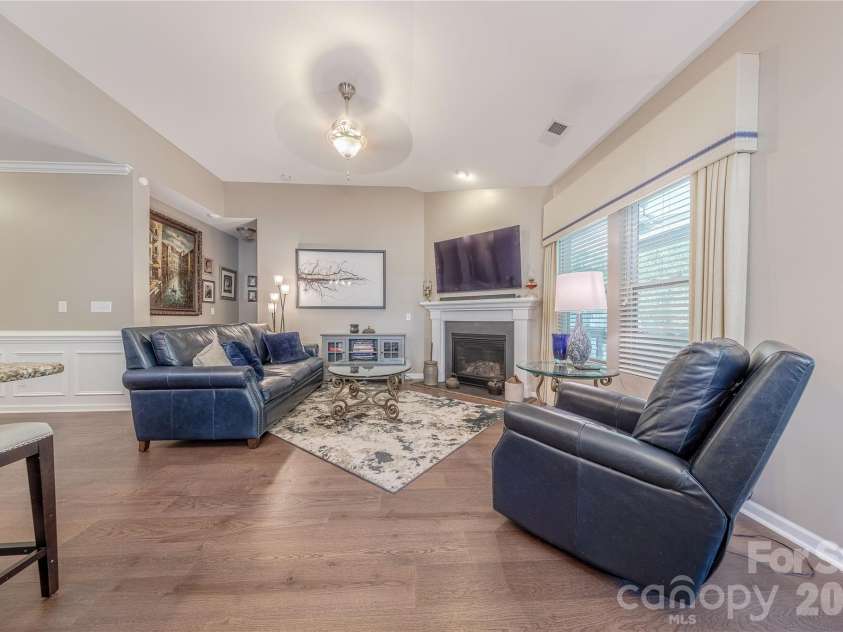 8115 Goodall Court, Charlotte, NC 28227.  MLS# CAR4391026, YatesRealty ID 33295. 