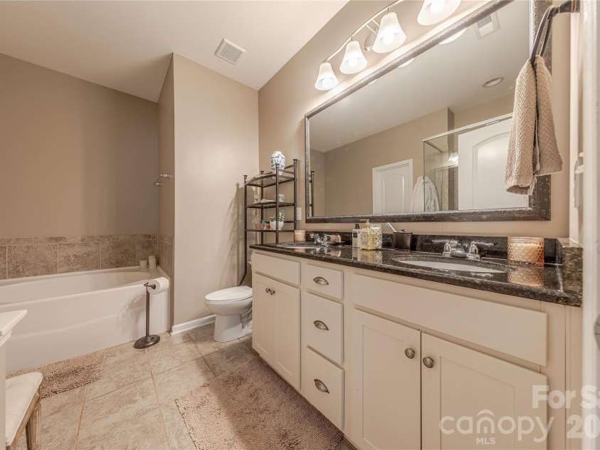 8115 Goodall Court, Charlotte, NC 28227.  MLS# CAR4391026, YatesRealty ID 33295. 