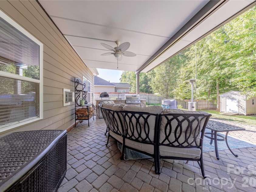 8115 Goodall Court, Charlotte, NC 28227.  MLS# CAR4391026, YatesRealty ID 33295. 
