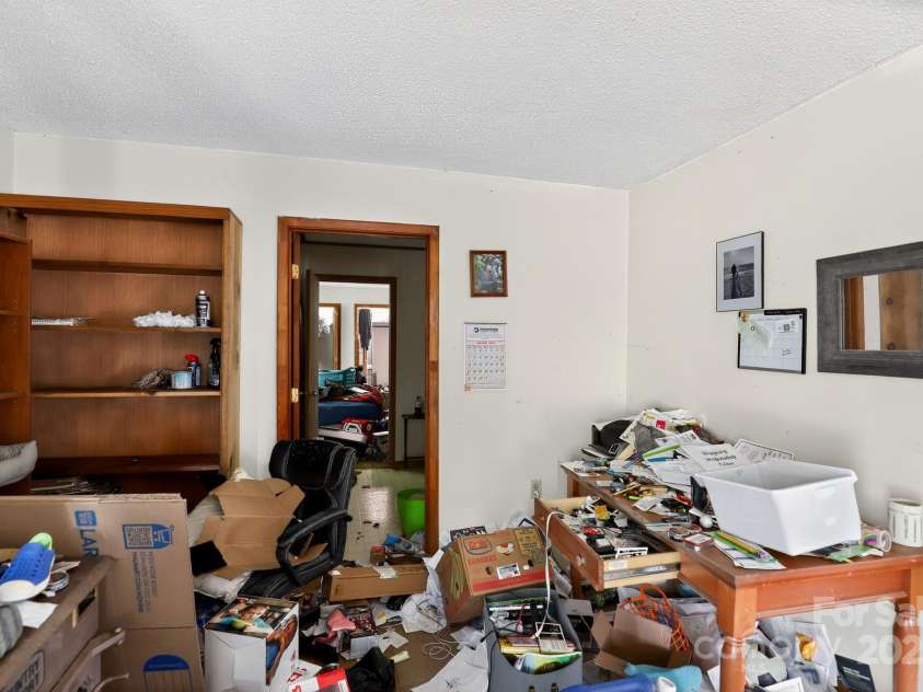 1339 Bee Tree Road, Swannanoa, NC 28778.  MLS# CAR4293292, YatesRealty ID 33296. 