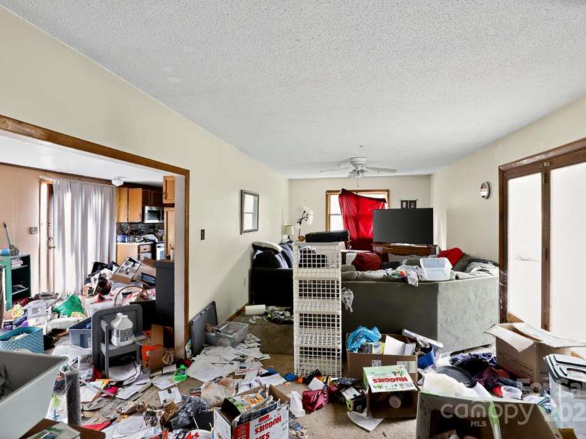 1339 Bee Tree Road, Swannanoa, NC 28778.  MLS# CAR4293292, YatesRealty ID 33296. 