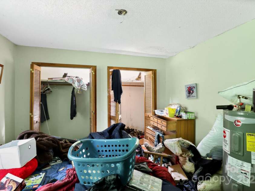 1339 Bee Tree Road, Swannanoa, NC 28778.  MLS# CAR4293292, YatesRealty ID 33296. 