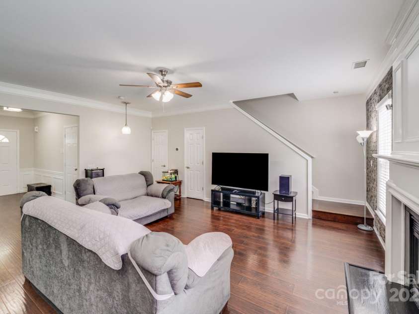 11714 Harsworth Lane, Charlotte, NC 28277.  MLS# CAR4263708, YatesRealty ID 33297. 