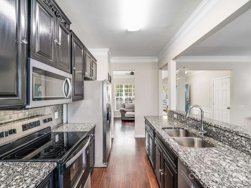 11714 Harsworth Lane, Charlotte, NC 28277.  MLS# CAR4263708, YatesRealty ID 33297. 