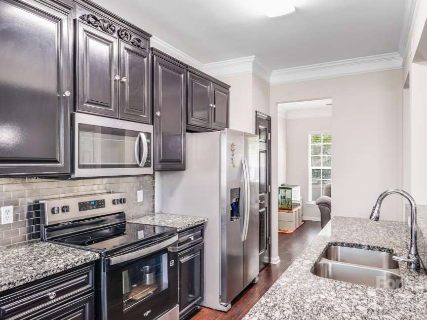 11714 Harsworth Lane, Charlotte, NC 28277.  MLS# CAR4263708, YatesRealty ID 33297. 