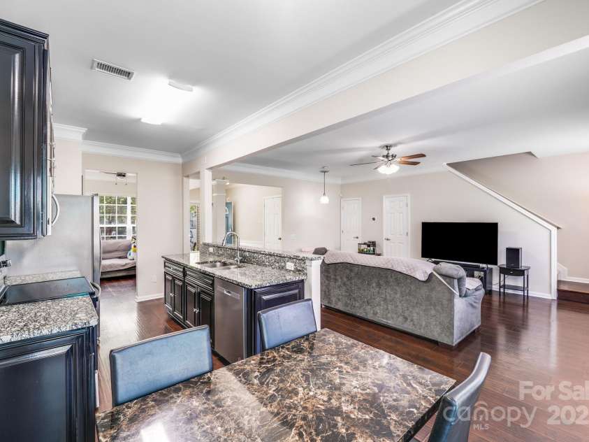 11714 Harsworth Lane, Charlotte, NC 28277.  MLS# CAR4263708, YatesRealty ID 33297. 