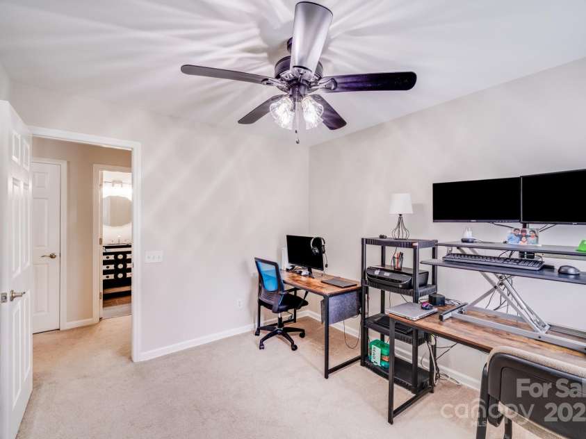 11714 Harsworth Lane, Charlotte, NC 28277.  MLS# CAR4263708, YatesRealty ID 33297. 