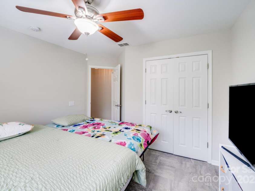 11714 Harsworth Lane, Charlotte, NC 28277.  MLS# CAR4263708, YatesRealty ID 33297. 