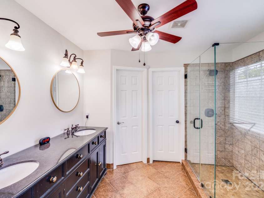 11714 Harsworth Lane, Charlotte, NC 28277.  MLS# CAR4263708, YatesRealty ID 33297. 