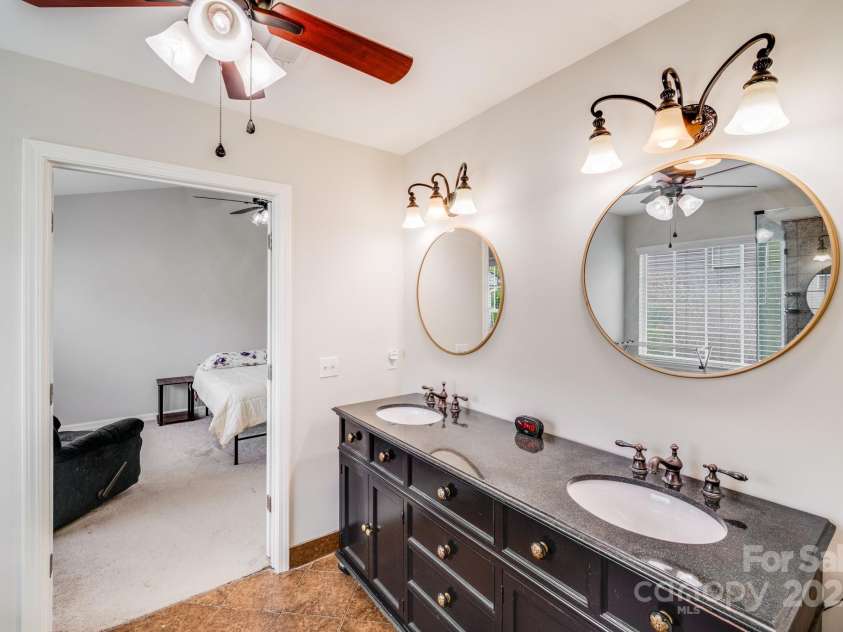 11714 Harsworth Lane, Charlotte, NC 28277.  MLS# CAR4263708, YatesRealty ID 33297. 