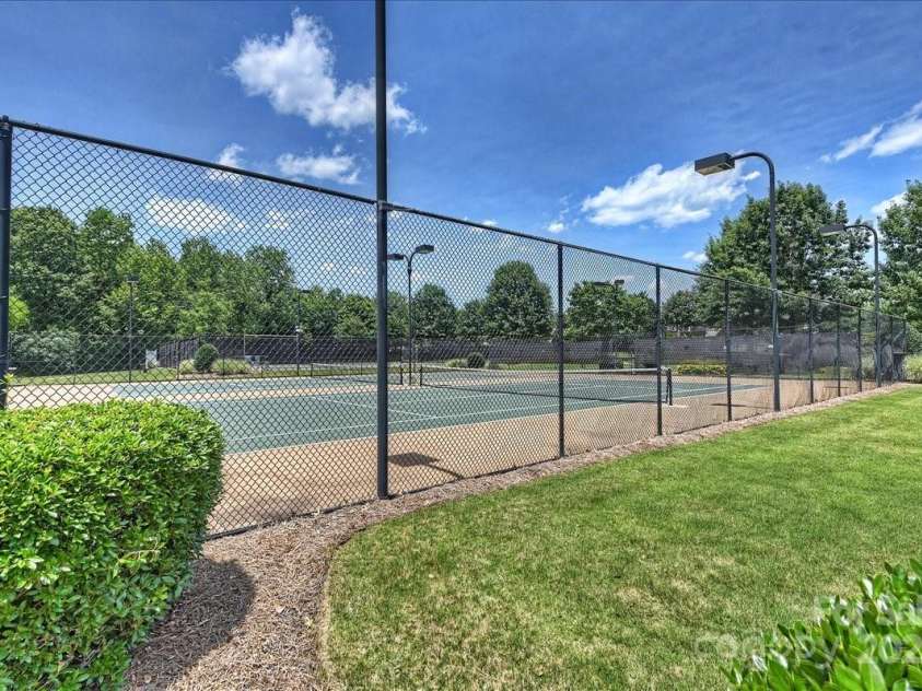 11714 Harsworth Lane, Charlotte, NC 28277.  MLS# CAR4263708, YatesRealty ID 33297. 