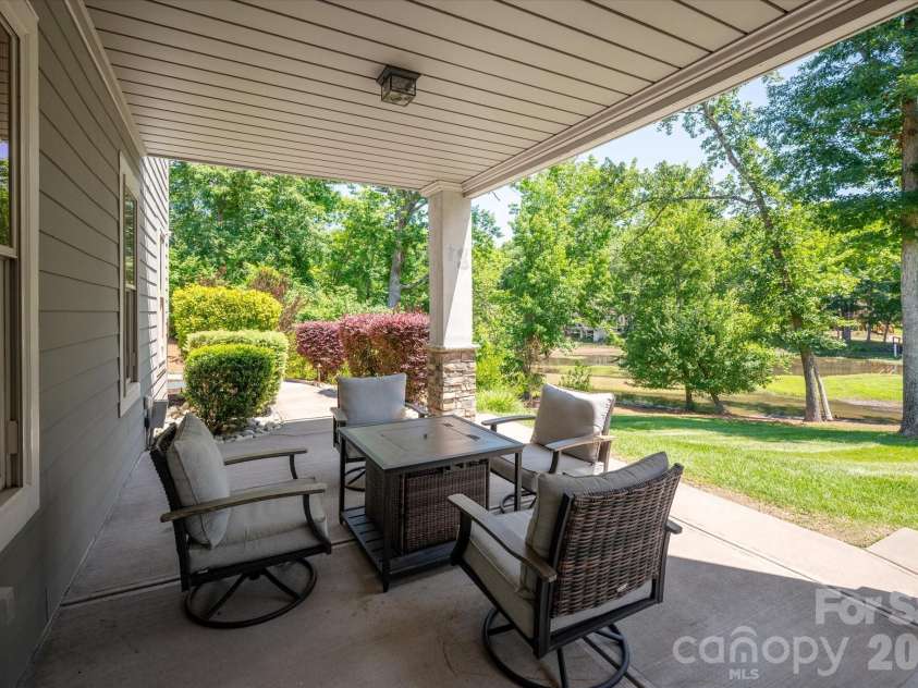 827 Misty Arbor Ford, Clover, SC 29710.  MLS# CAR4391650, YatesRealty ID 33297. Expansive walkout basement