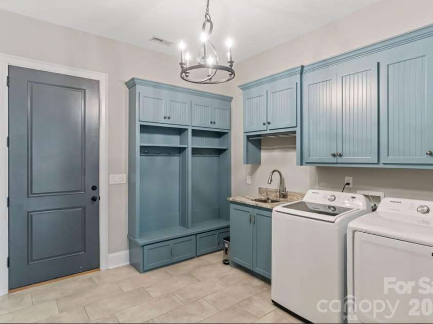 827 Misty Arbor Ford, Clover, SC 29710.  MLS# CAR4391650, YatesRealty ID 33297. Mud Room + Laundry