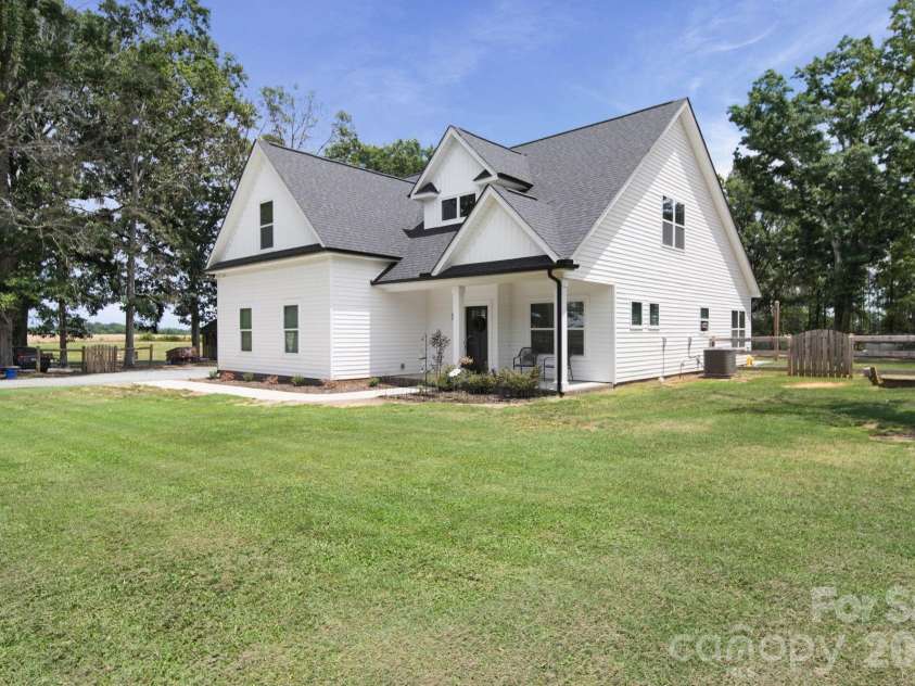 1812 Marshville Olive Branch Road, Marshville, NC 28103.  MLS# CAR4395324, YatesRealty ID 33298. 