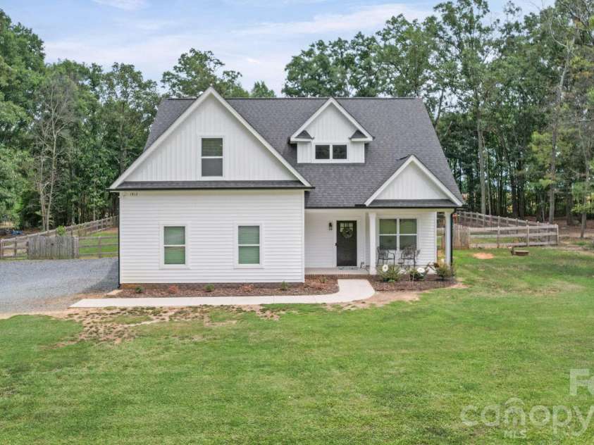 1812 Marshville Olive Branch Road, Marshville, NC 28103.  MLS# CAR4395324, YatesRealty ID 33298. 