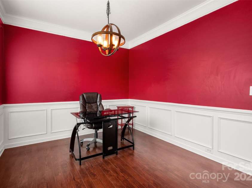 3843 Schenley Avenue, Gastonia, NC 28056.  MLS# CAR4284188, YatesRealty ID 33299. 