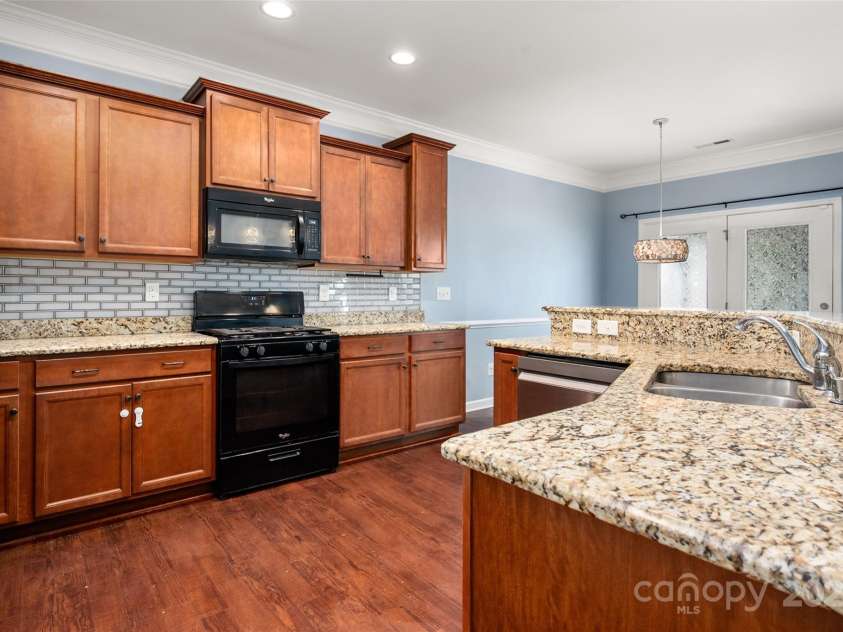 3843 Schenley Avenue, Gastonia, NC 28056.  MLS# CAR4284188, YatesRealty ID 33299. 