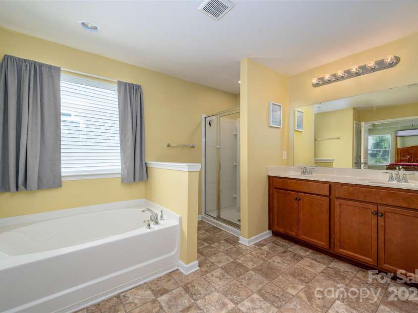 3843 Schenley Avenue, Gastonia, NC 28056.  MLS# CAR4284188, YatesRealty ID 33299. 