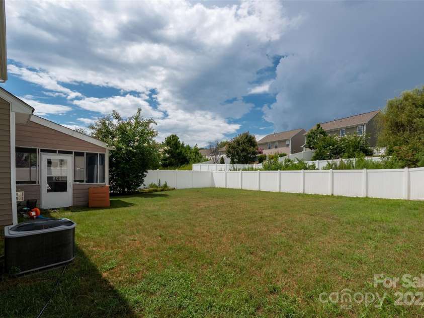 3843 Schenley Avenue, Gastonia, NC 28056.  MLS# CAR4284188, YatesRealty ID 33299. 