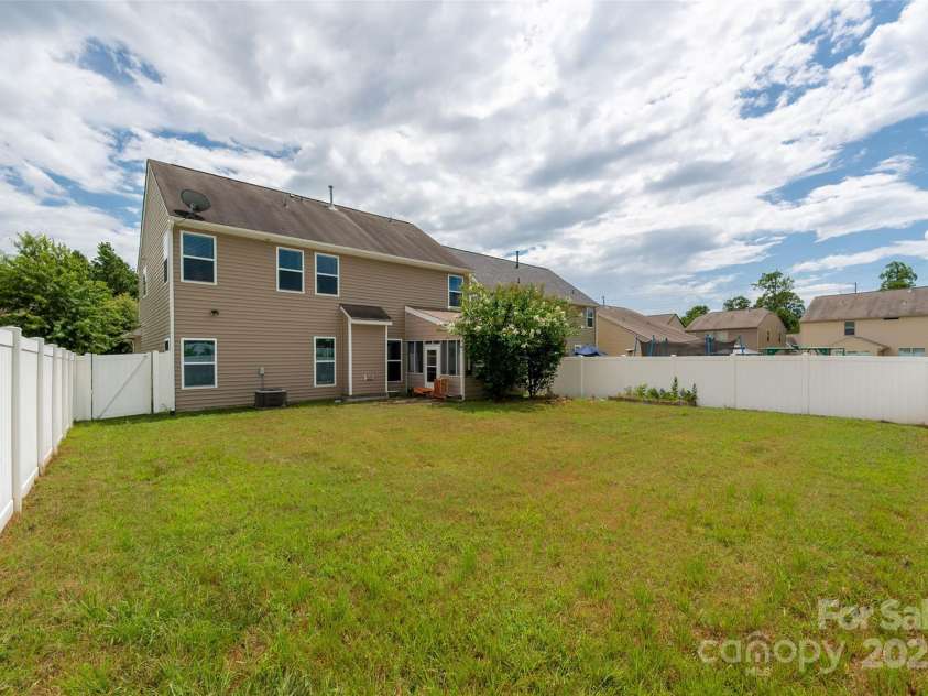 3843 Schenley Avenue, Gastonia, NC 28056.  MLS# CAR4284188, YatesRealty ID 33299. 