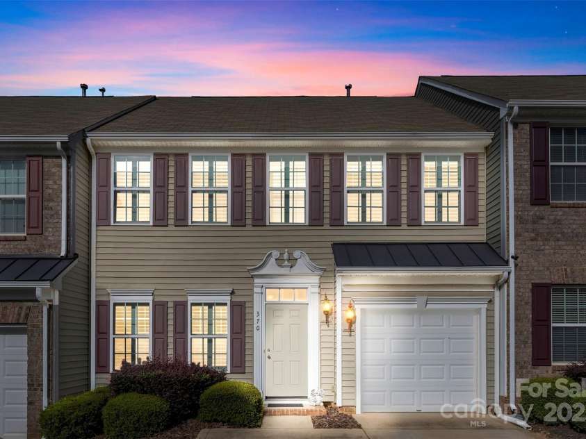 370 Battery Circle, Clover, SC 29710.  MLS# CAR4309546, YatesRealty ID 333. 