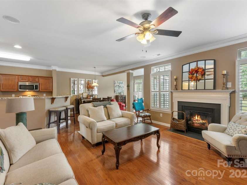 370 Battery Circle, Clover, SC 29710.  MLS# CAR4309546, YatesRealty ID 333. 