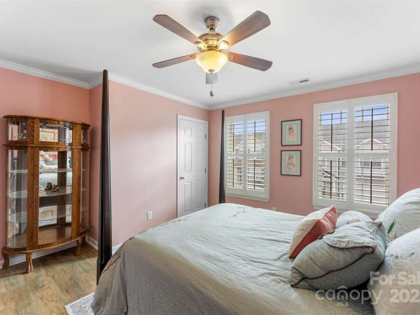 370 Battery Circle, Clover, SC 29710.  MLS# CAR4309546, YatesRealty ID 333. 